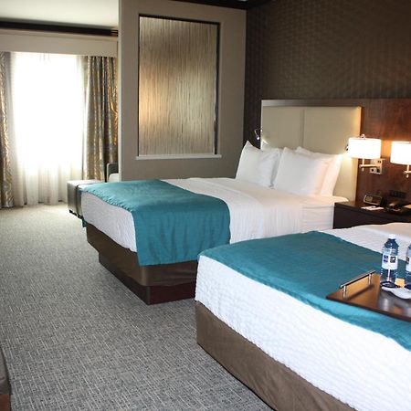 The Heritage Inn & Suites, Ascend Hotel Collection Гардън Сити Екстериор снимка