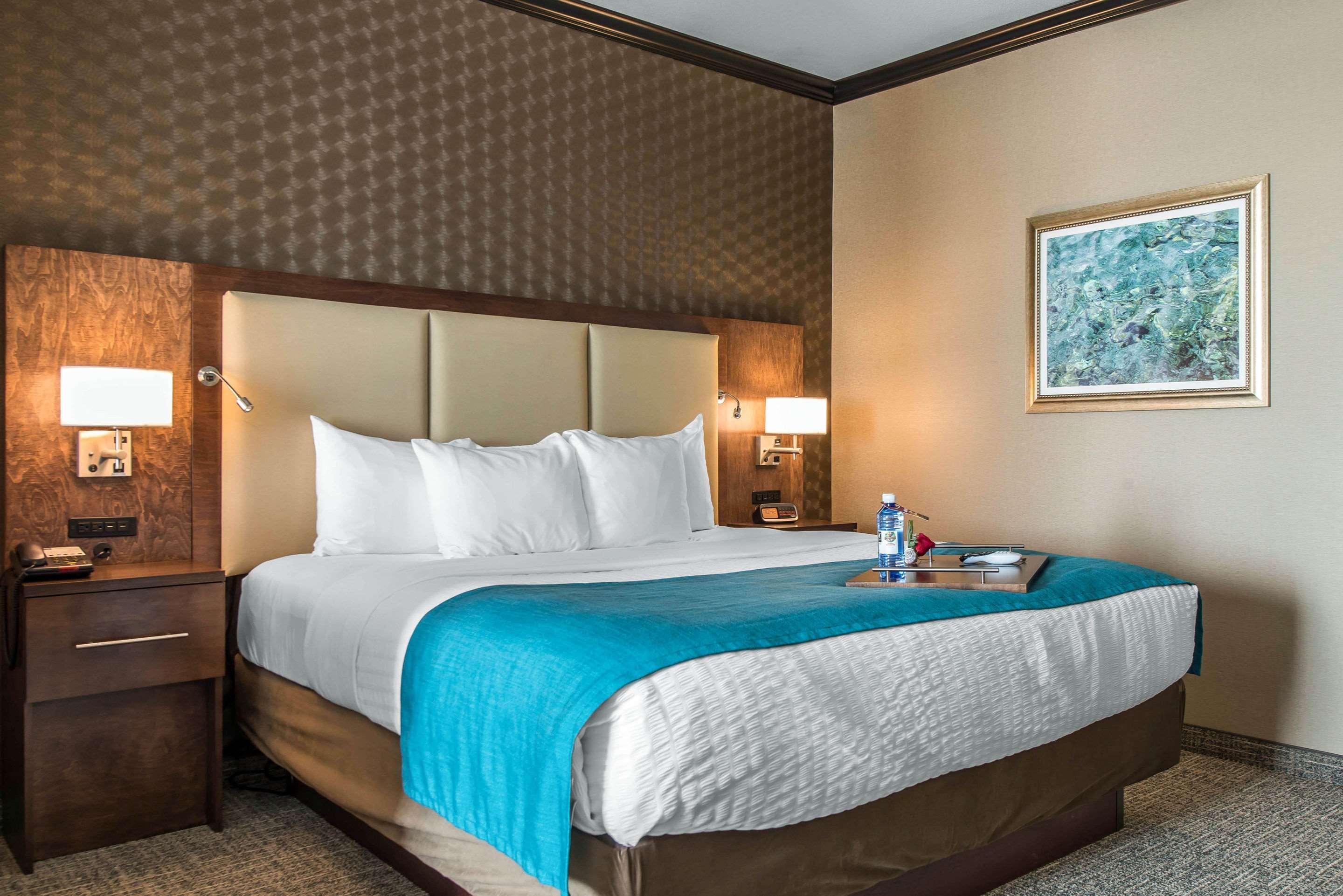 The Heritage Inn & Suites, Ascend Hotel Collection Гардън Сити Екстериор снимка